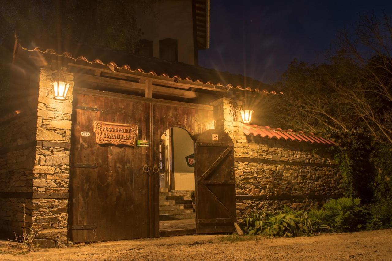 Комплекс Водопада Hotel Khrabrino Eksteriør billede