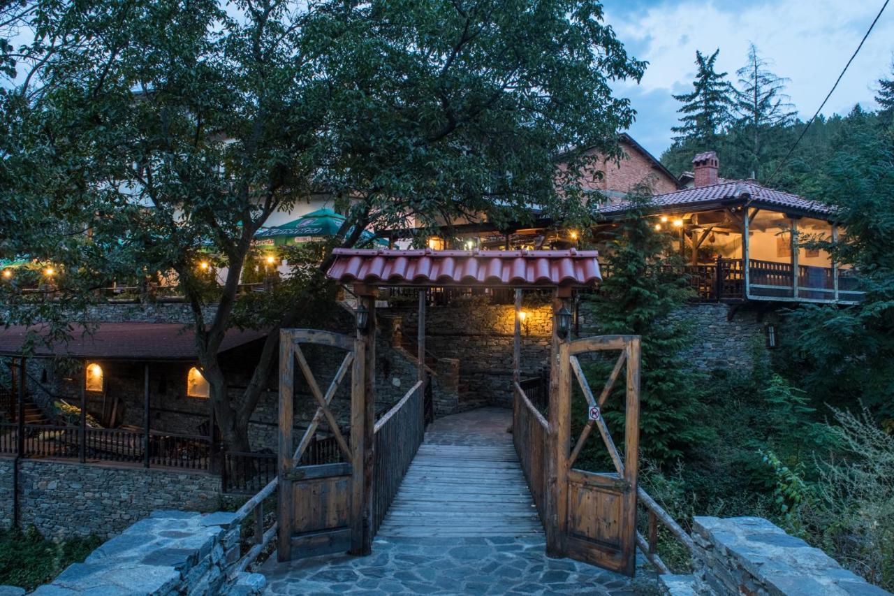 Комплекс Водопада Hotel Khrabrino Eksteriør billede